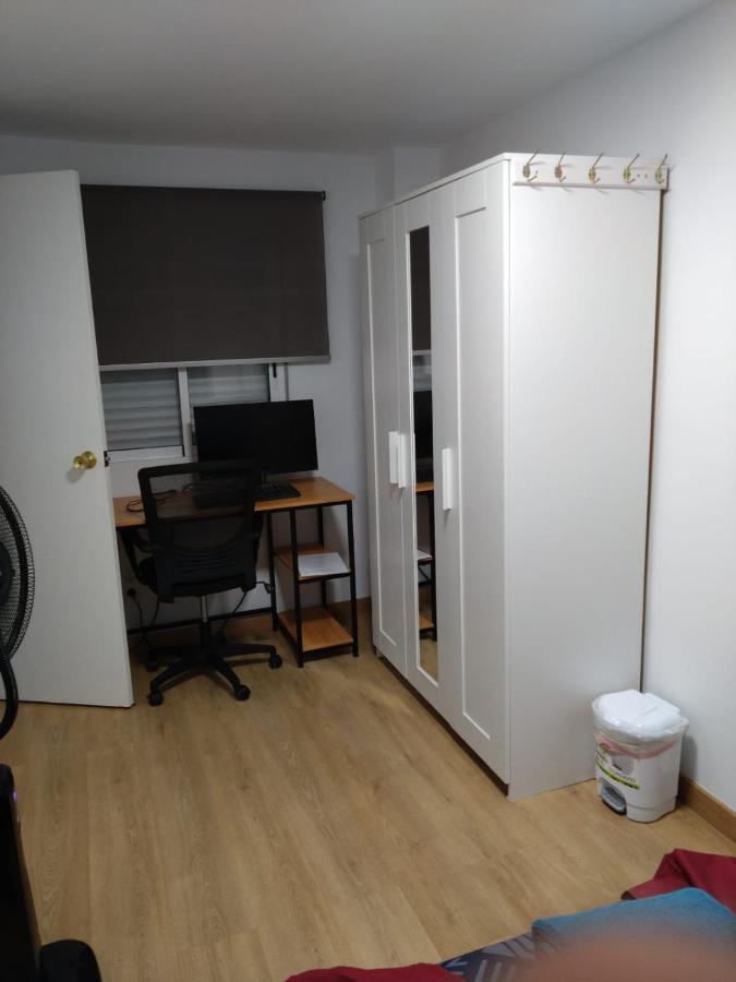 Room As A Service - El Mejor En El Centro De Malaga Bagian luar foto